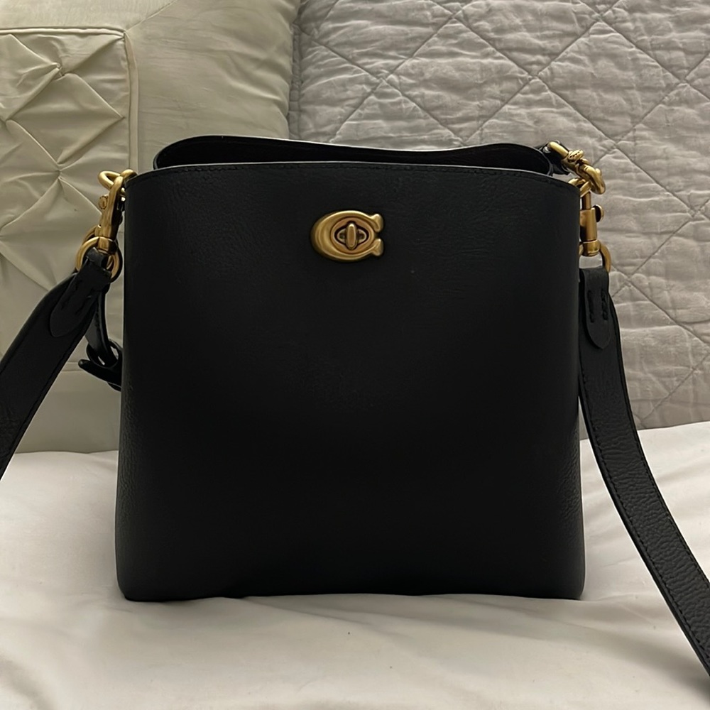 Coach bucket bag small